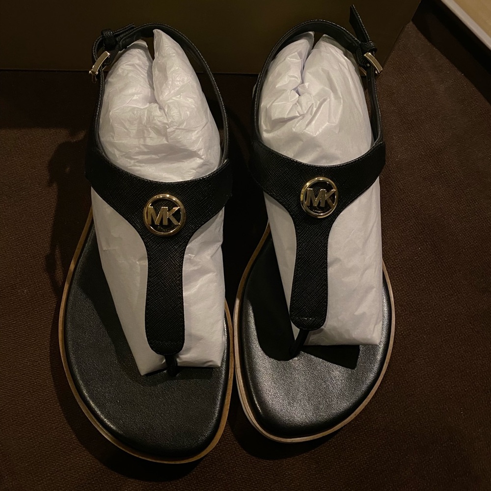 Brand New Michael Kors Judy Thong Sandal